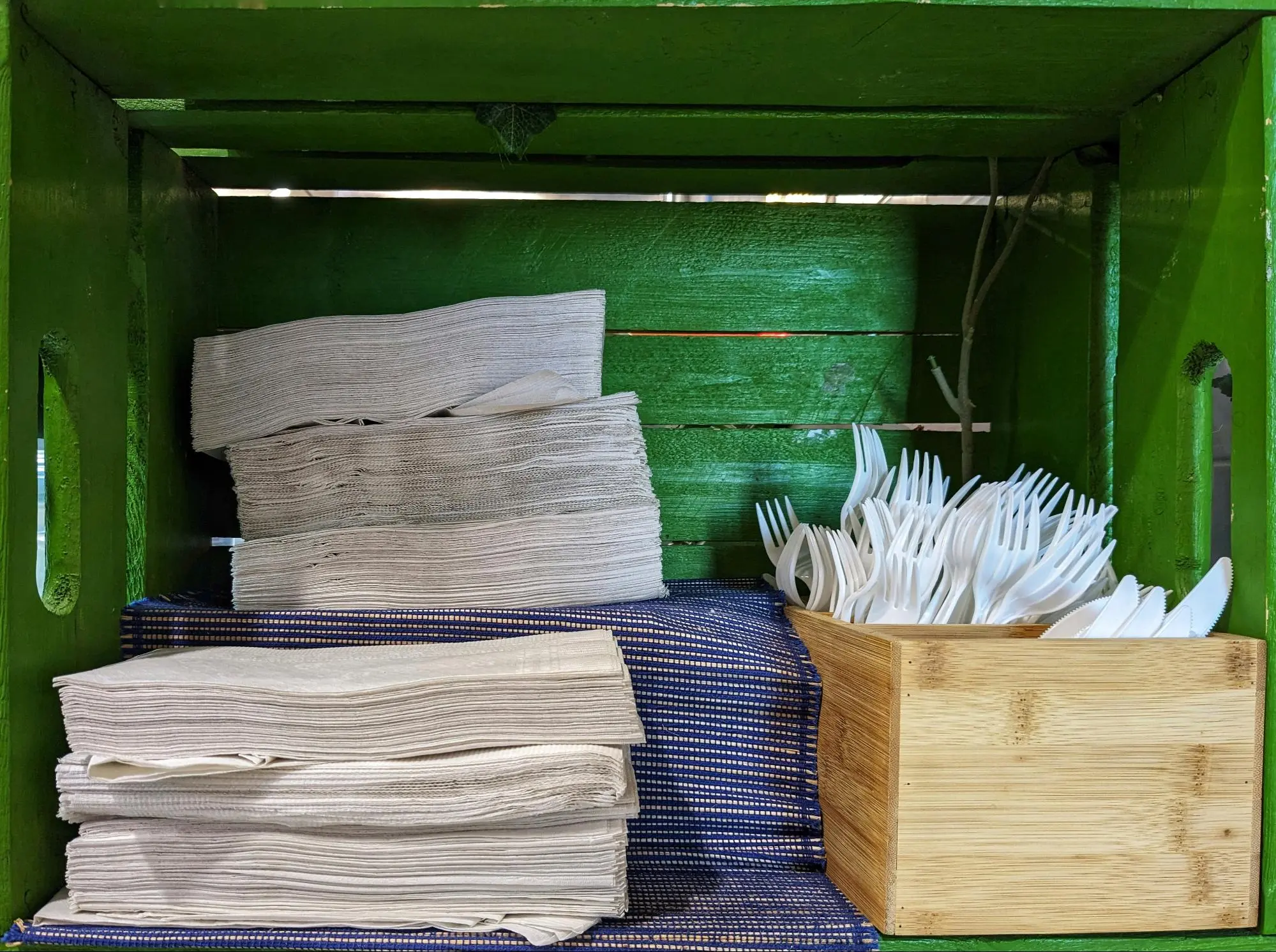 Pulping and paper-making machinery for recycling cardboard